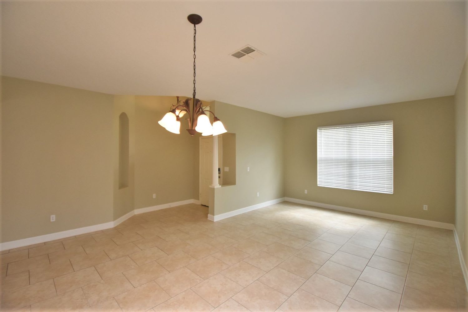 12345 Ridgedale Dr photo 3
