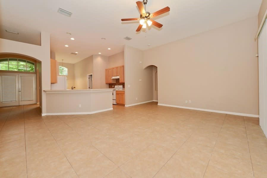 204 Ronja Ln photo 3