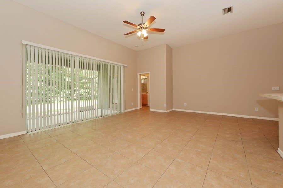 204 Ronja Ln photo 2