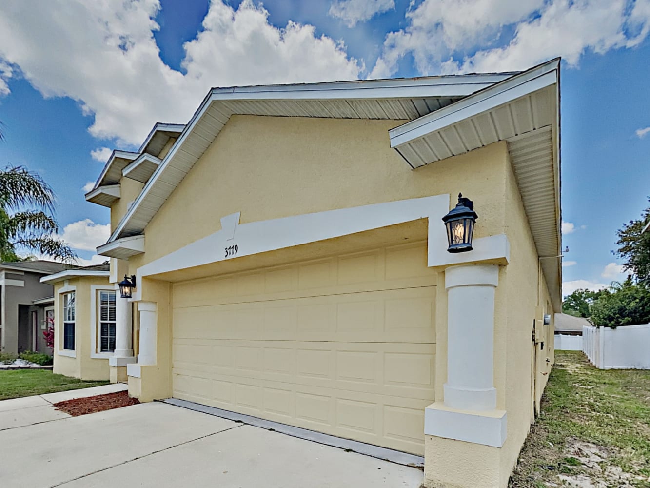 3779 Rollingsford Cir photo 2