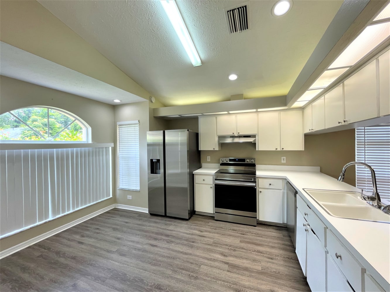 11013 Bentwood Ct photo 4