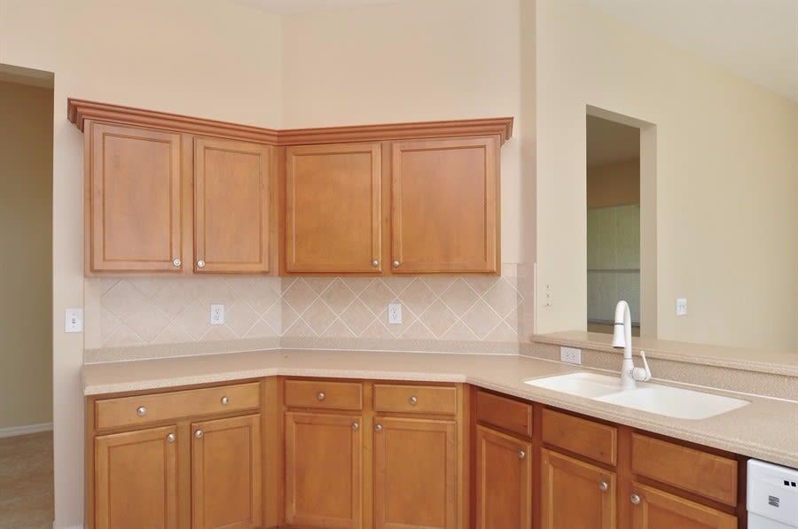 6034 39th Ct E photo 5