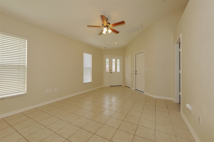 5716 Tanagerlake Rd photo 3