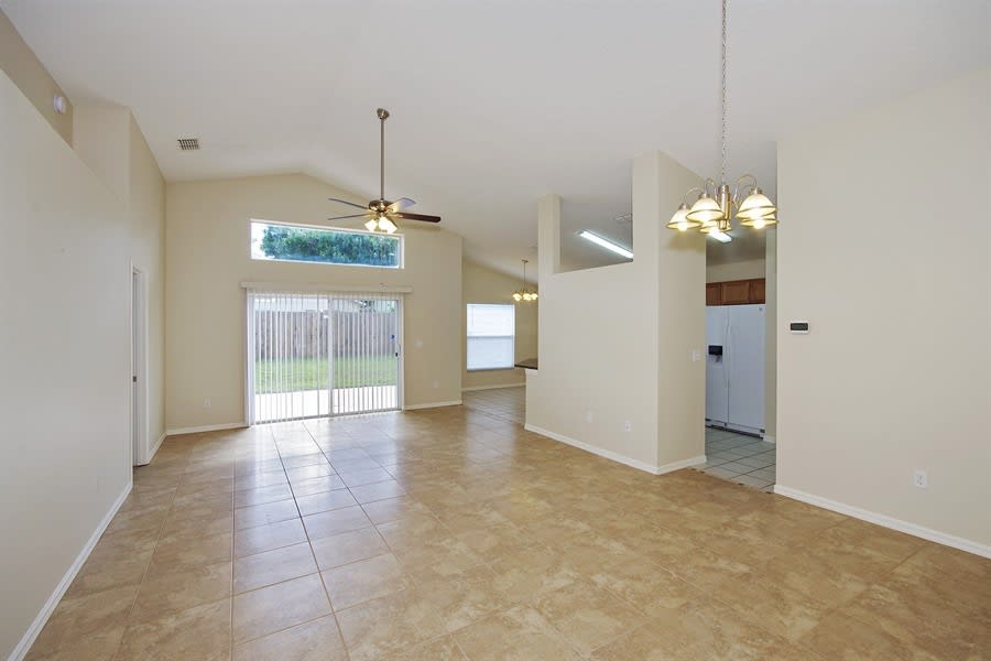 5583 Elizabeth Rose Sq photo 5