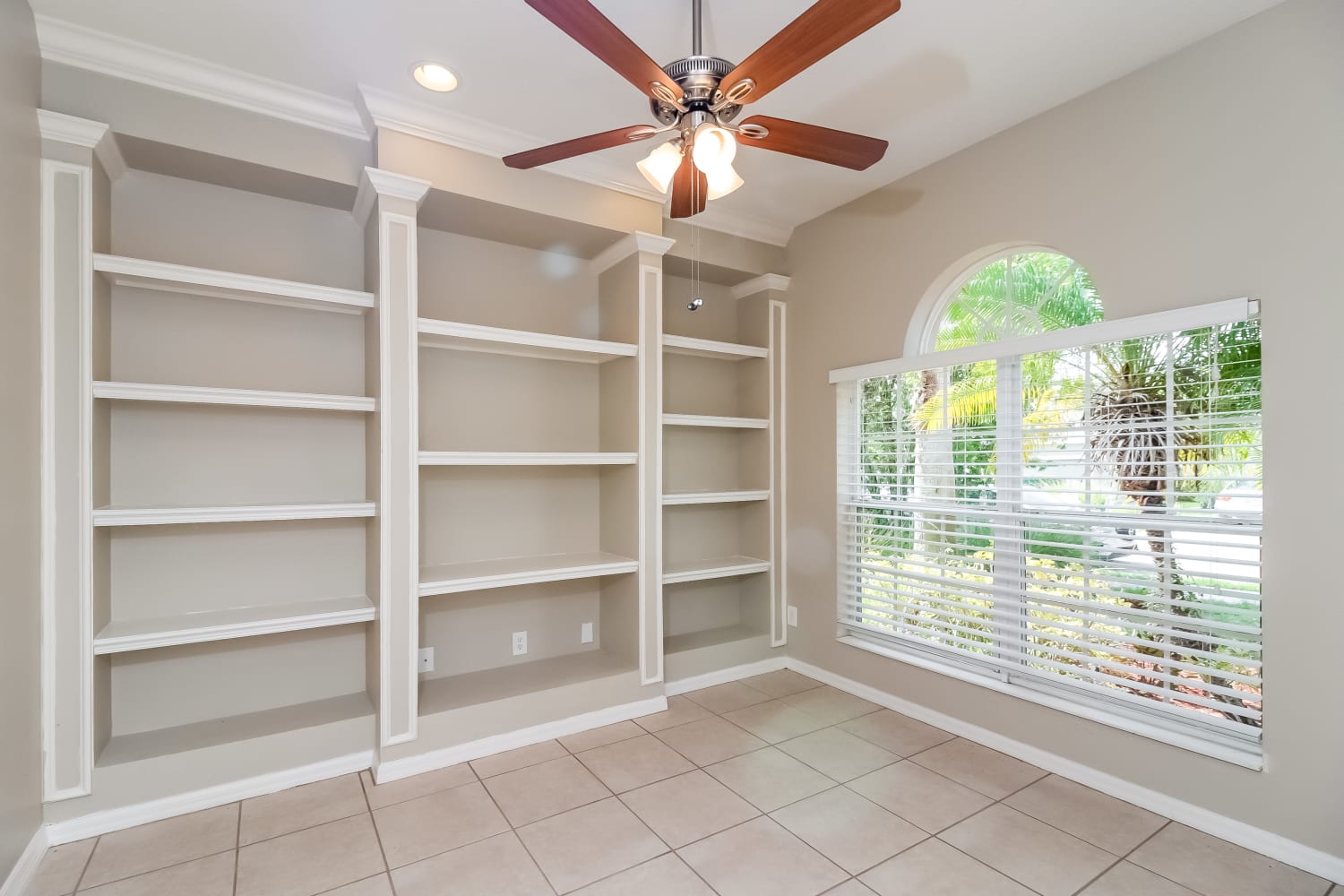 6006 35th Ln E photo 4