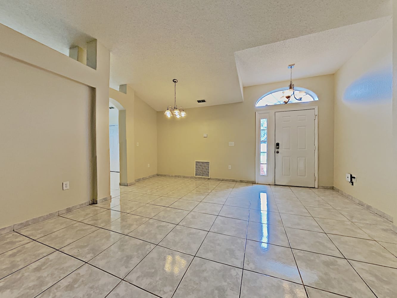 1813 Snaresbrook Way photo 4