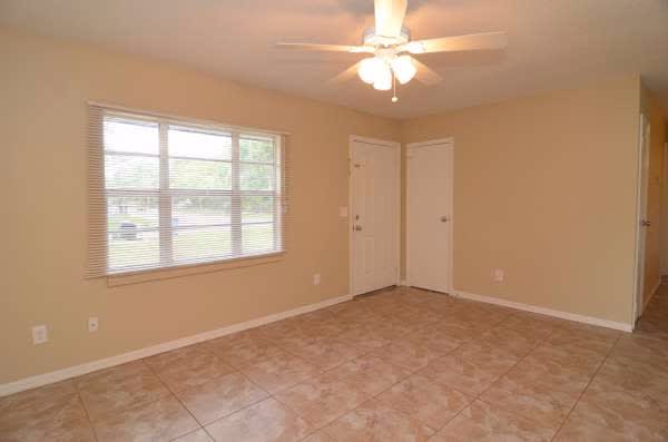 1408 Atlantic Dr photo 3