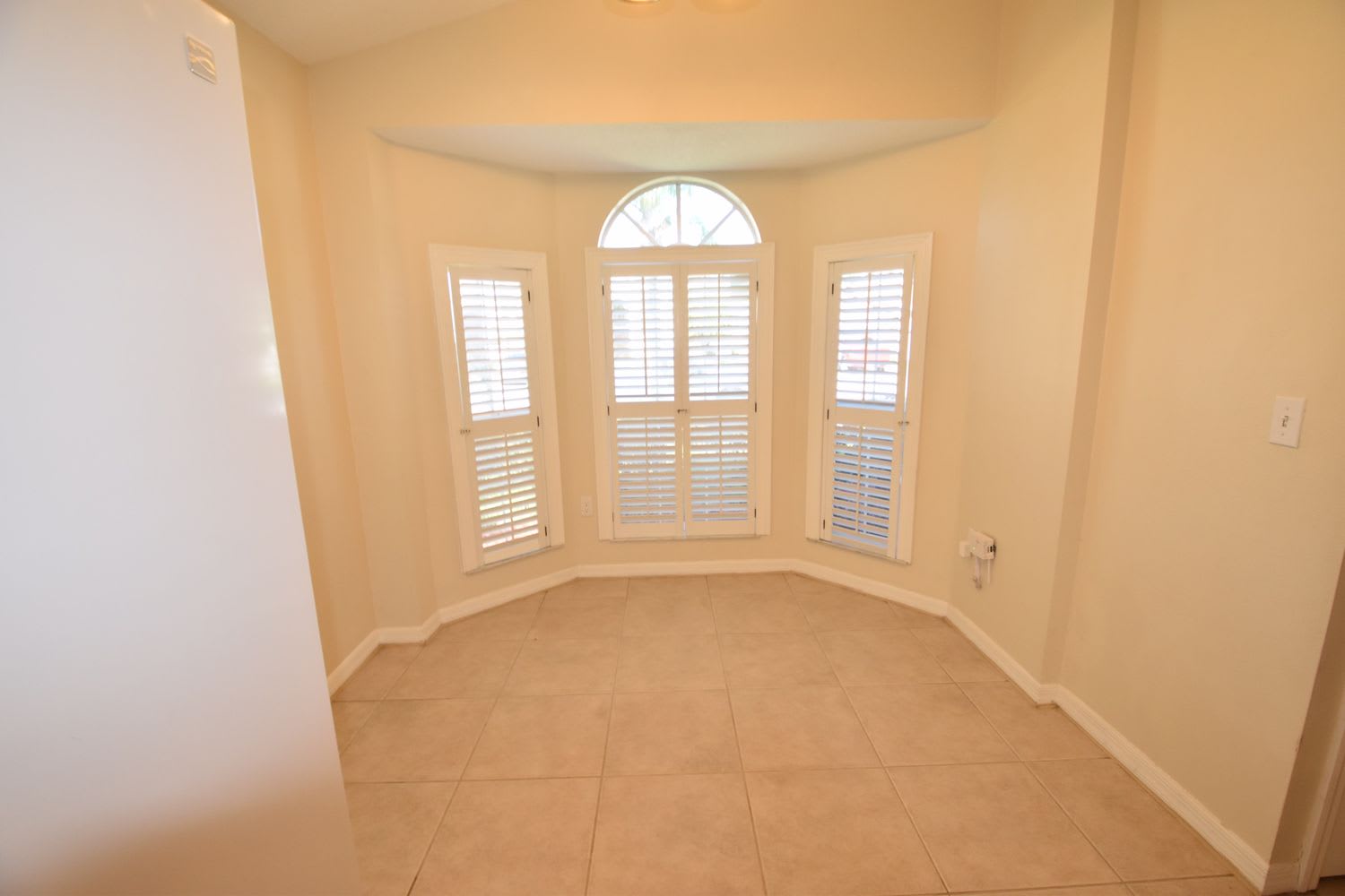 549 Lancer Oak Dr photo 5