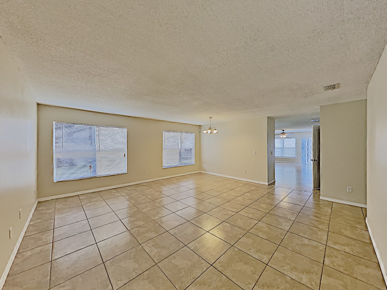 1327 Aguacate Ct photo 3