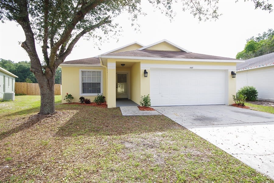 1537 Sunset View Cir photo 2