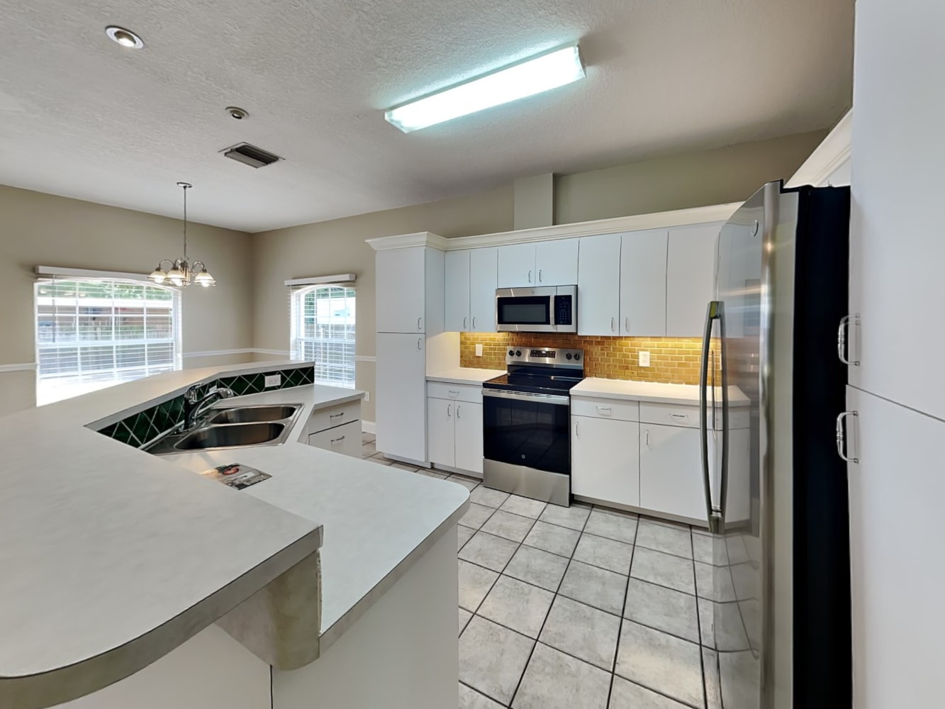 1111 Pattison Ave photo 5