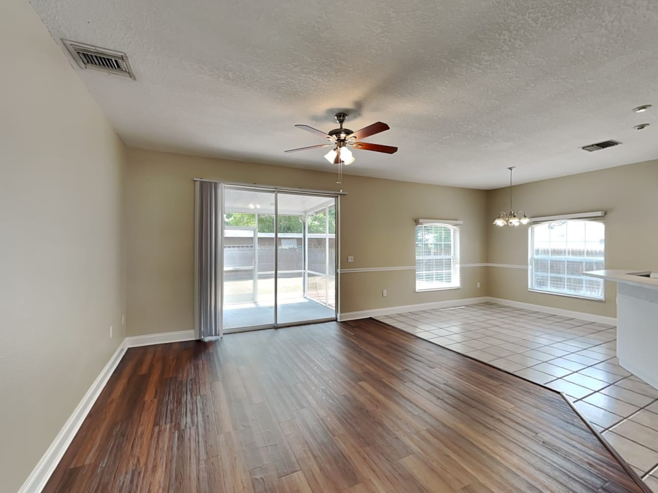 1111 Pattison Ave photo 3
