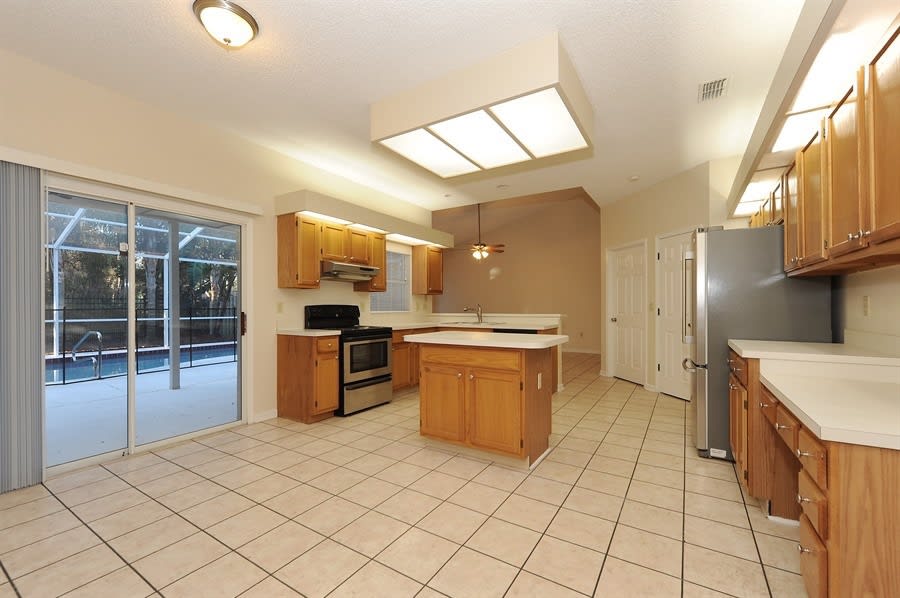 4008 78th Pl E photo 3