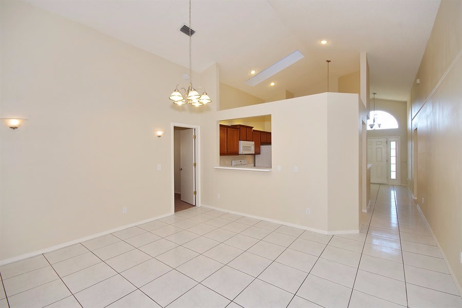 914 River Cove Ave photo 3