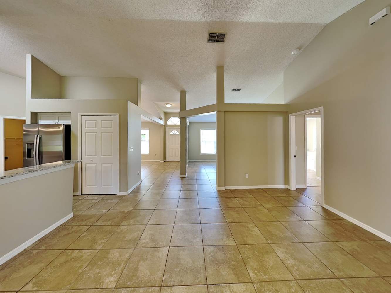 4216 King Edward Dr photo 5