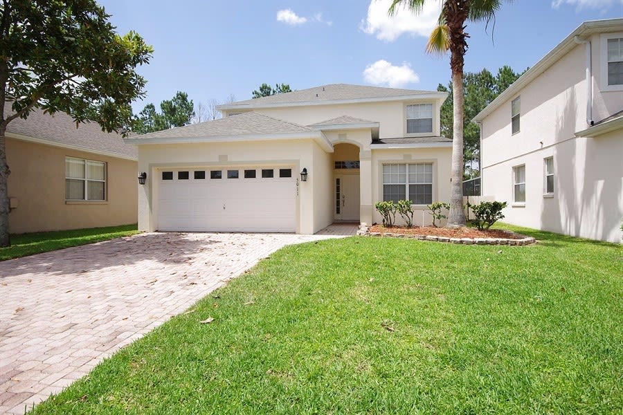 5011 Bellthorn Dr photo 2