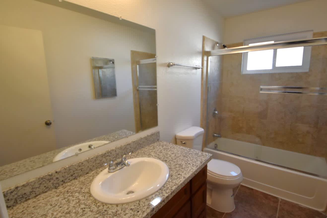 141 Norden Ct photo 5