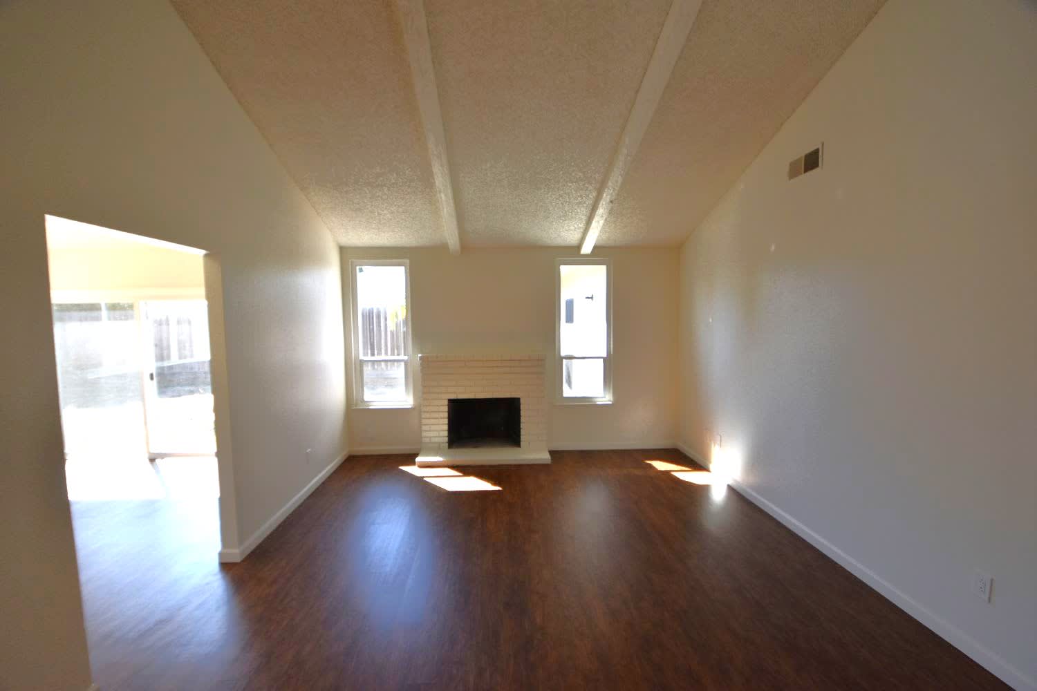 141 Norden Ct photo 2