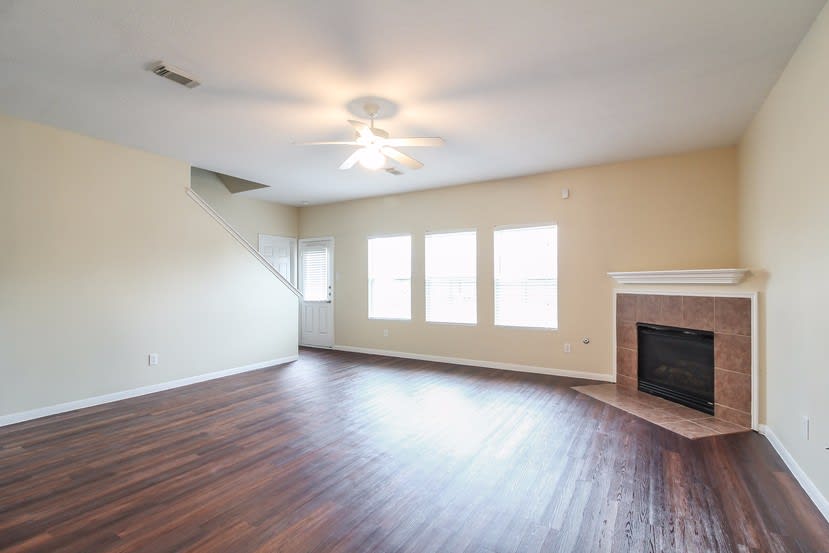 14402 Narnia Vale Ct photo 3
