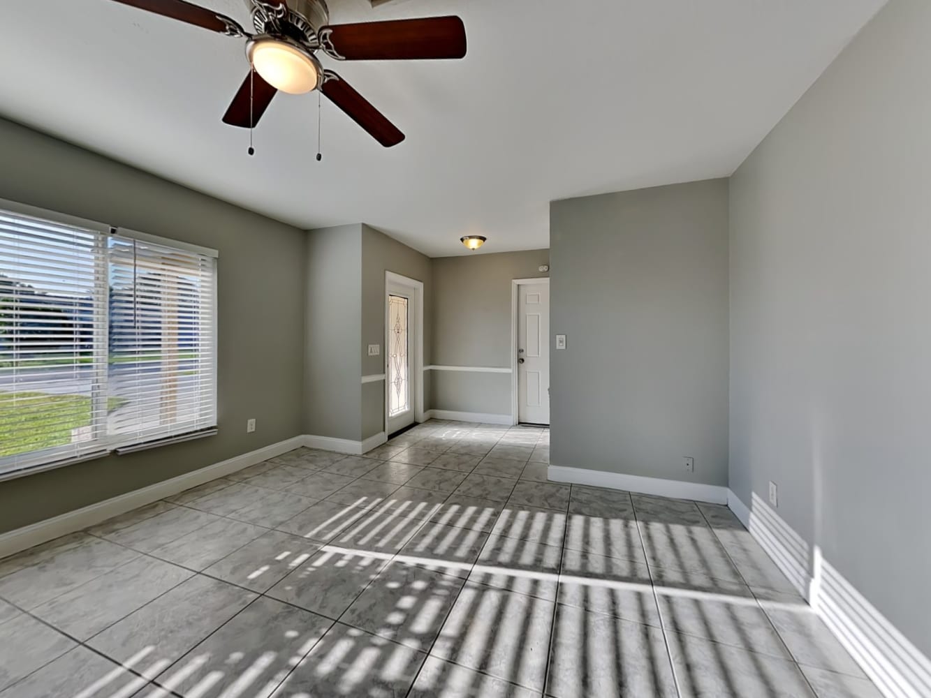 151 Heron Pkwy photo 3