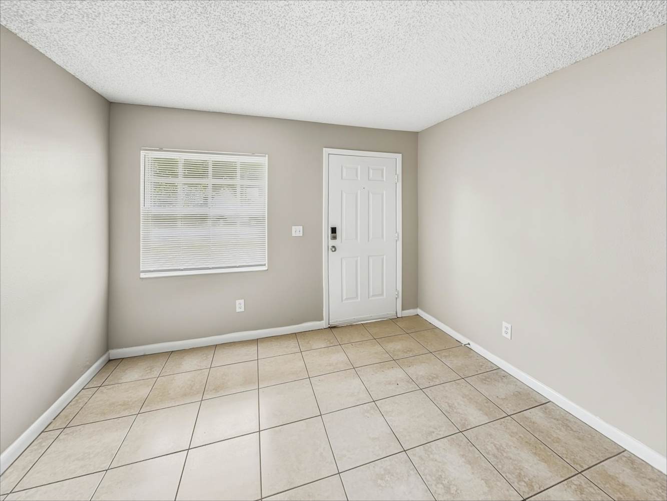 1531 S Washington Ave photo 3