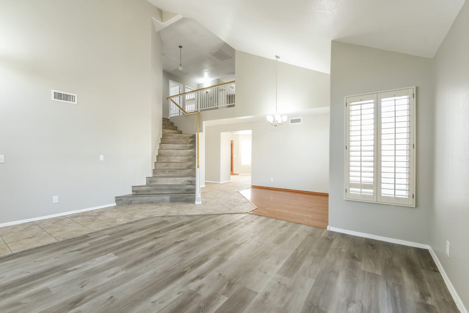 9145 W Evans Dr photo 2
