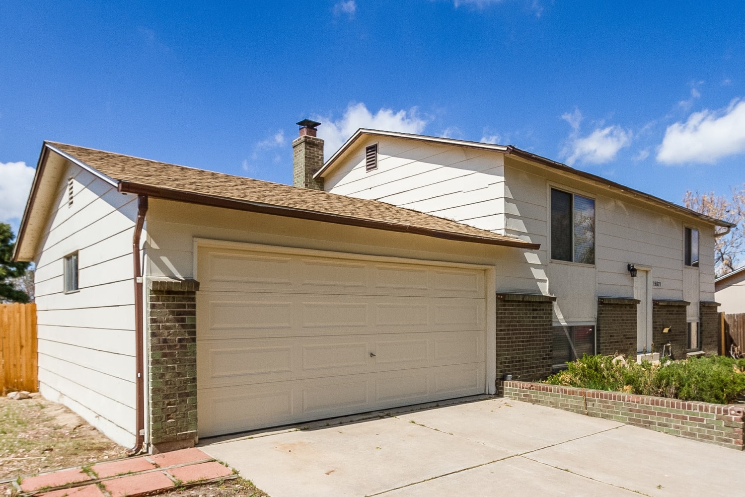 15871 E Linvale Ave photo 3