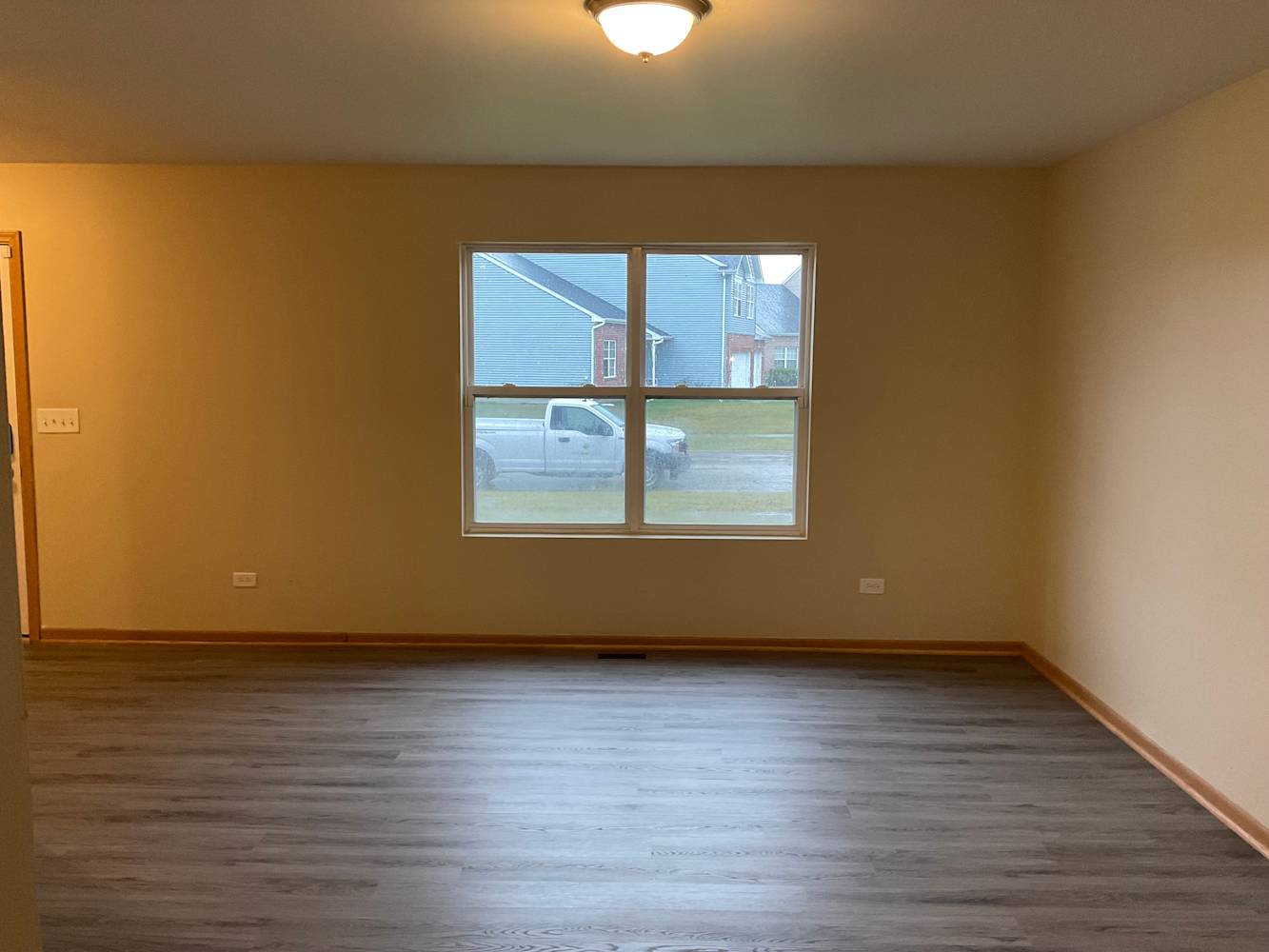 16323 Zausa Dr photo 2