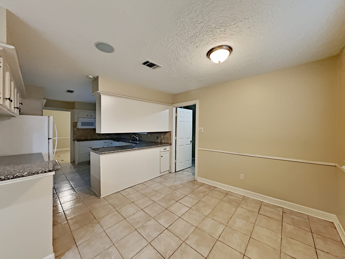 16395 Havenpark Dr photo 5
