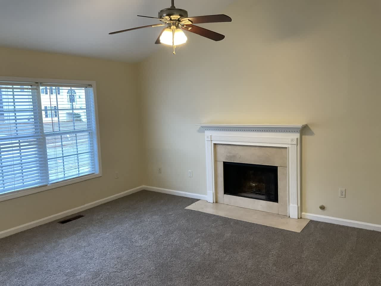 138 Whetstone Way photo 4