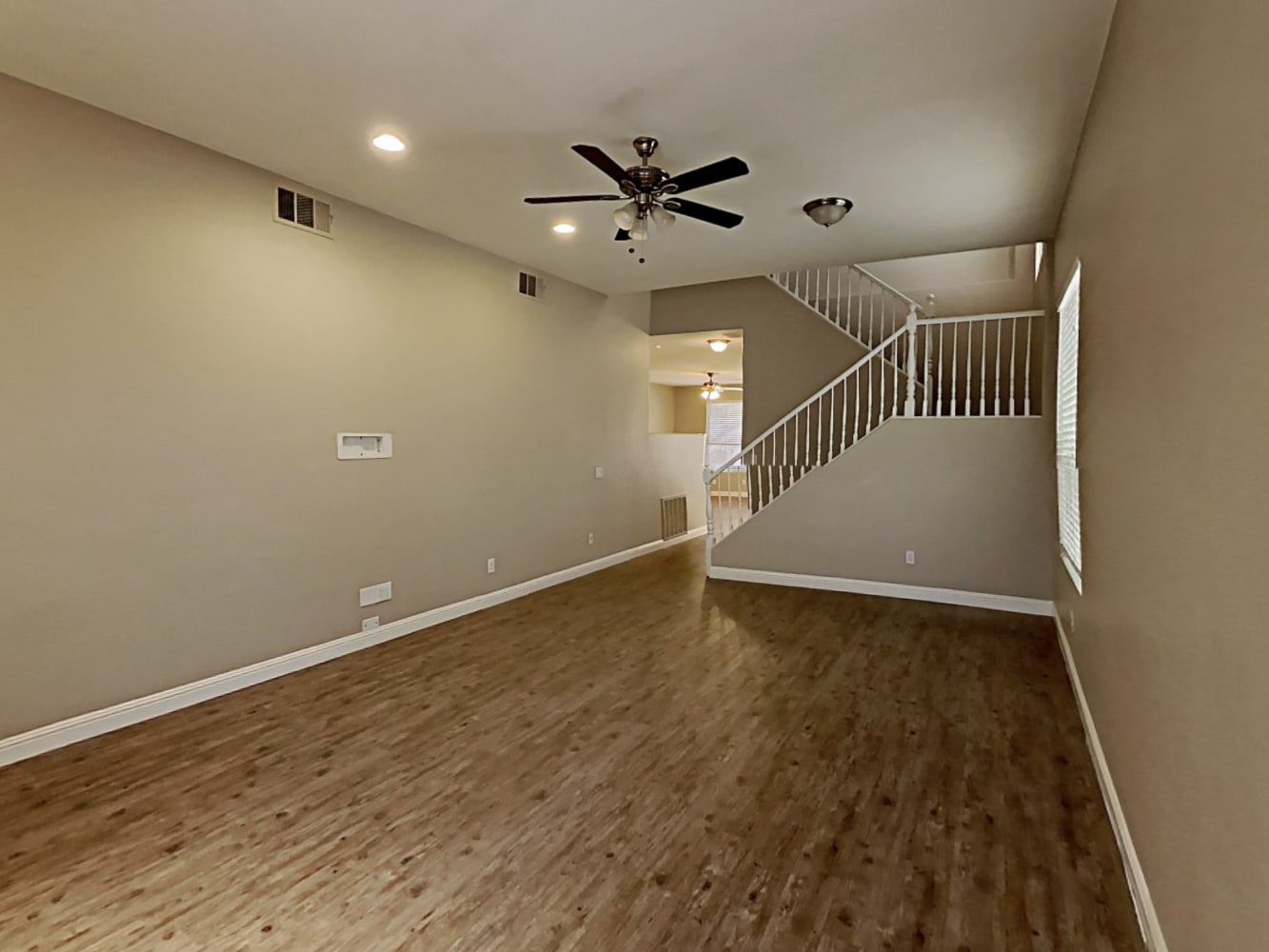 7113 Wonderberry St photo 5