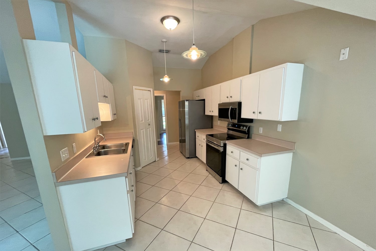 17081 Caloosa Trace Cir photo 5