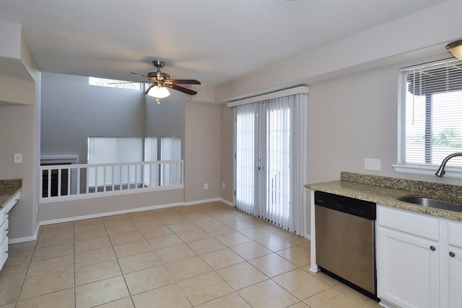 17163 Silver Mound Ln photo 4