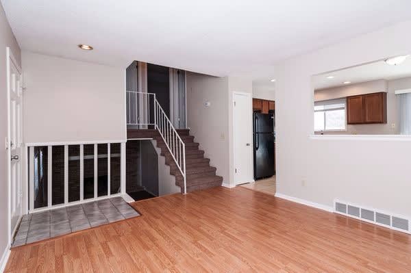 17430 E Gunnison Pl photo 4