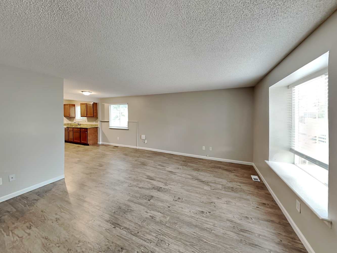 17525 E Union Dr photo 4
