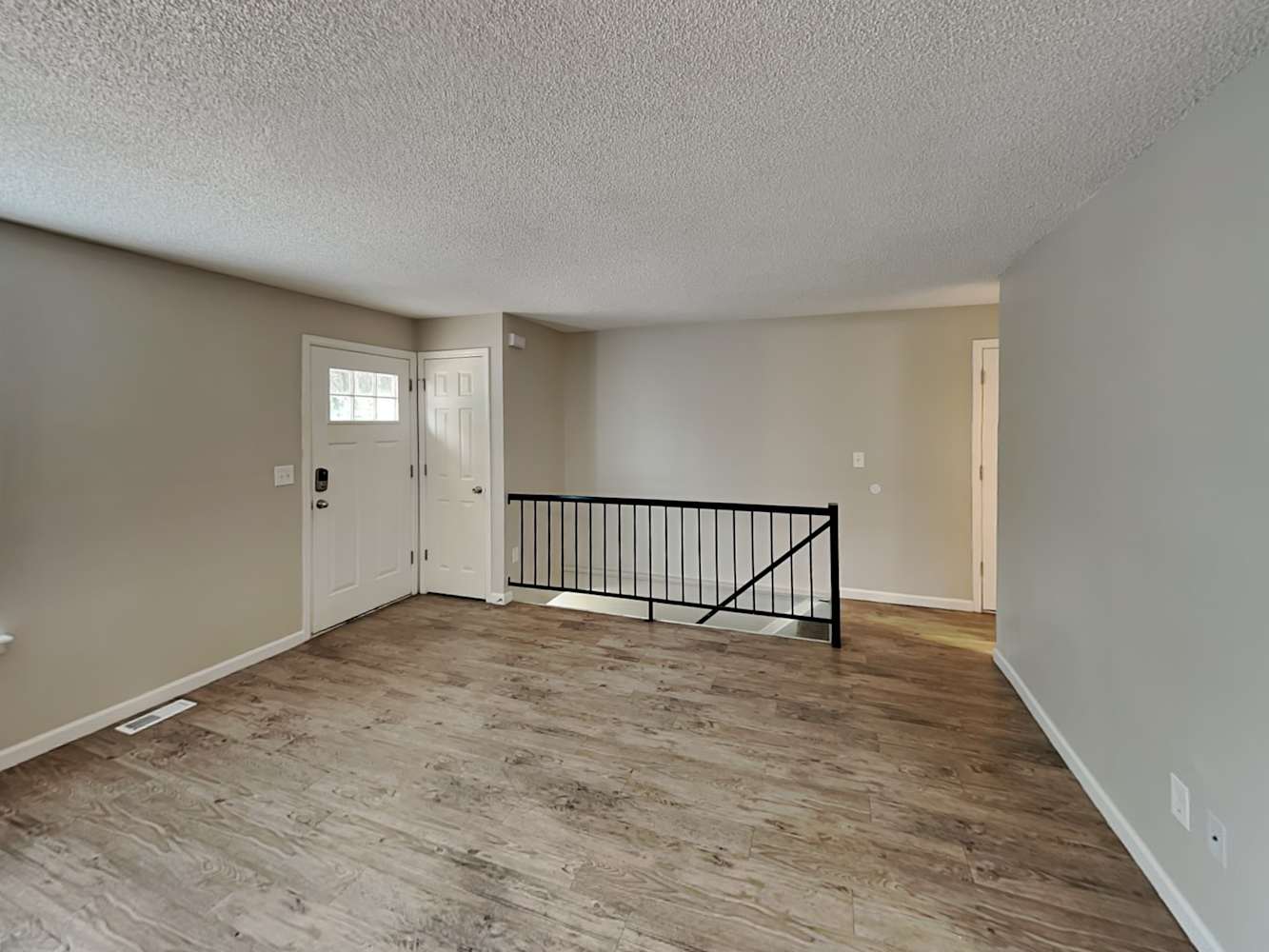 17525 E Union Dr photo 5