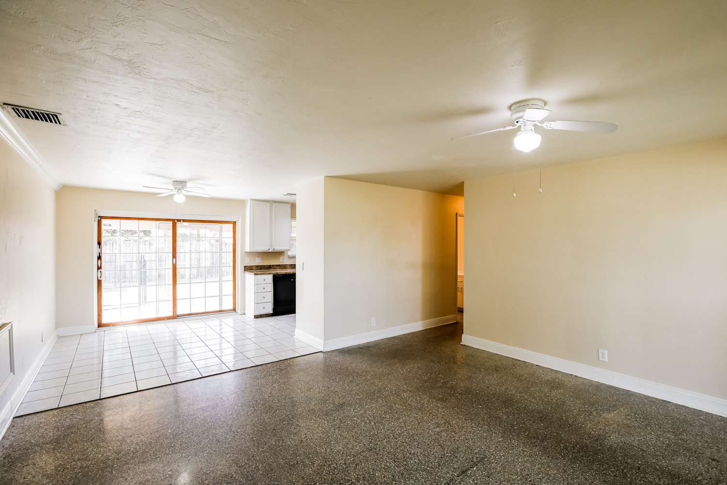 1755 SW 37th Way photo 4
