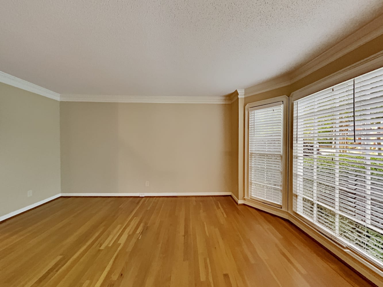 1759 McLain Rd NW photo 4