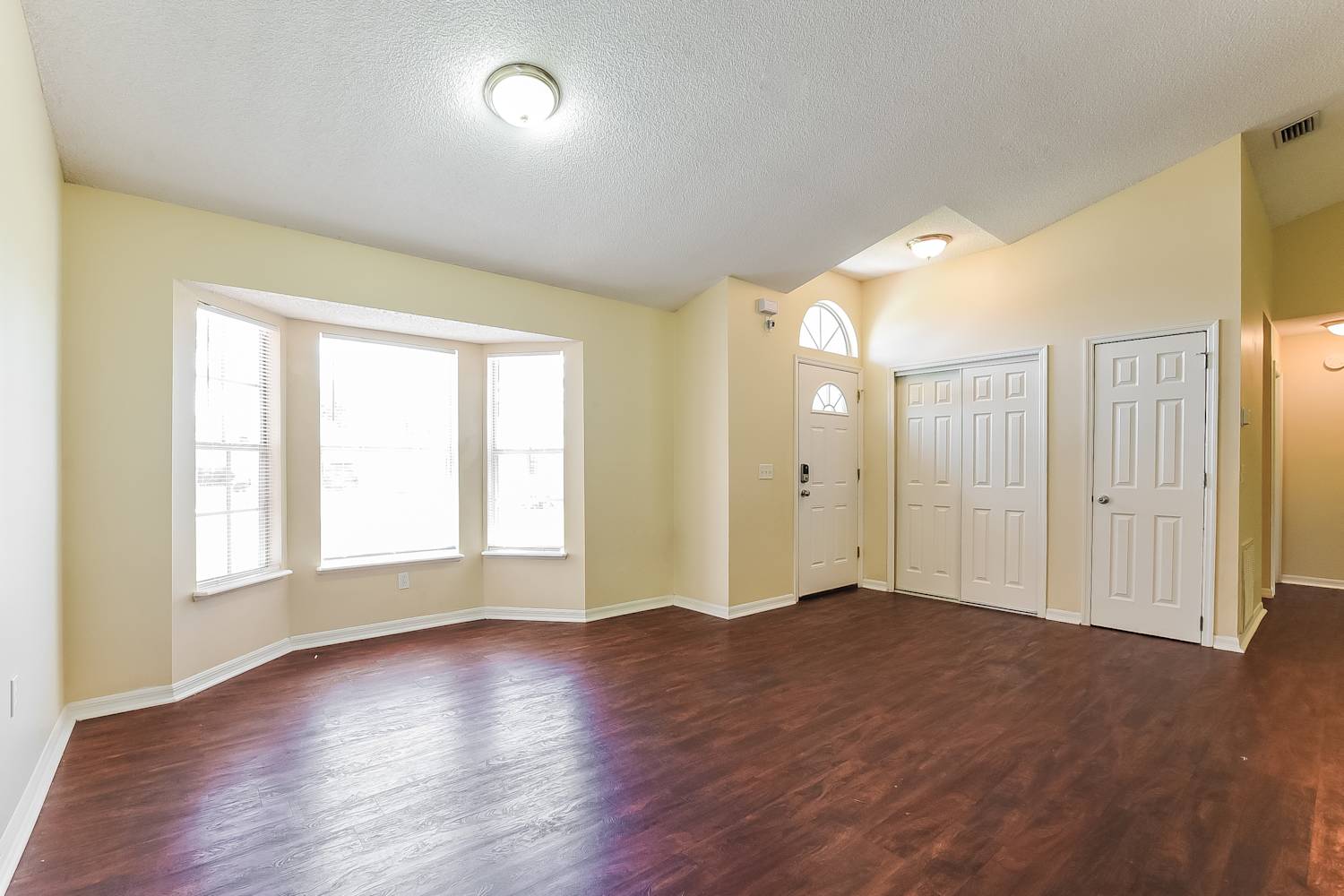 1771 Meredith Ave photo 4