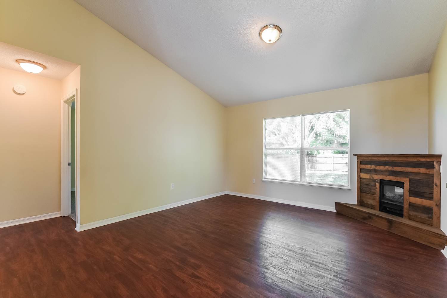 1771 Meredith Ave photo 5