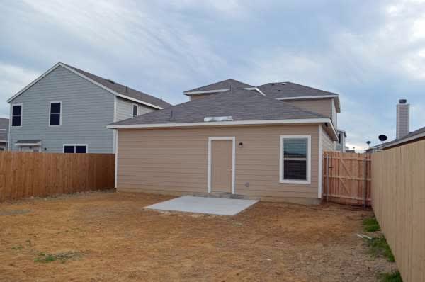 1801 Vineridge Ln photo 3