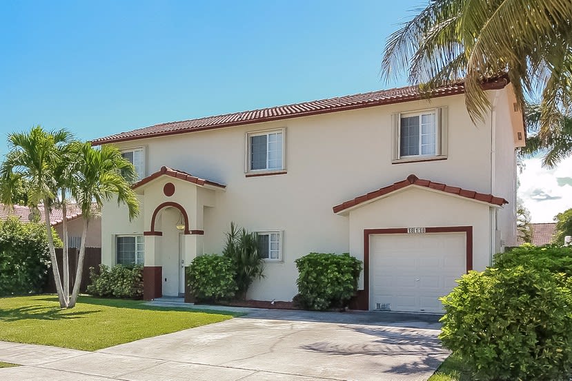 18118 SW 154th Ct photo 3