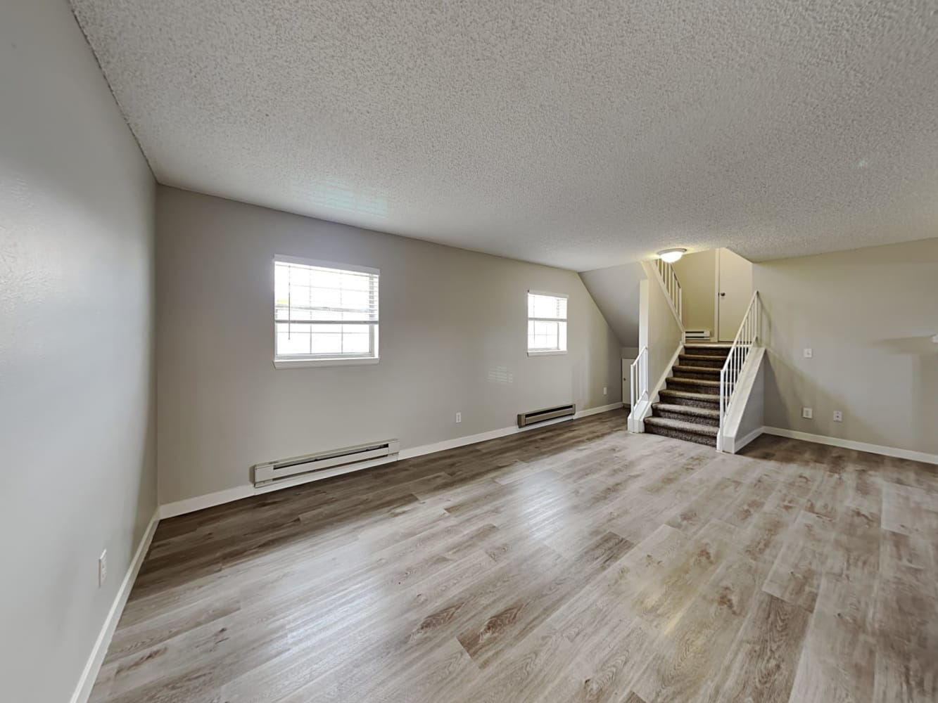 18339 E Iowa Dr photo 5