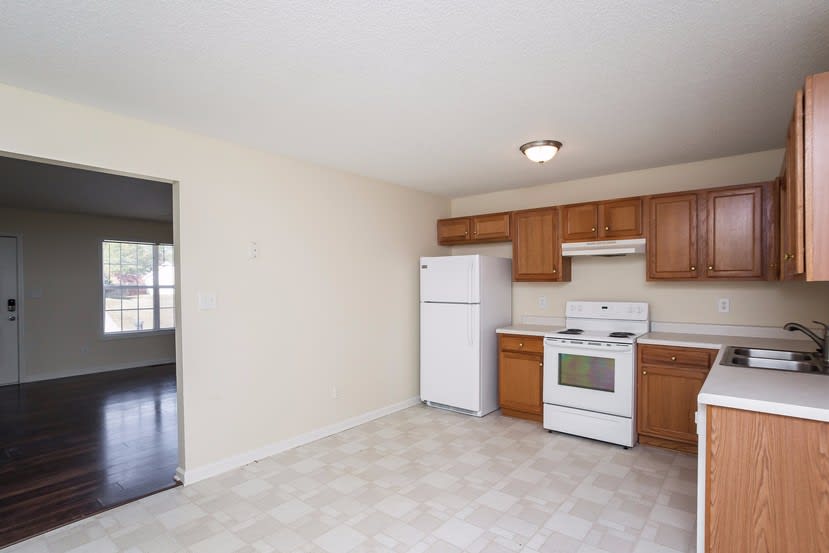96 Connie Dr photo 5