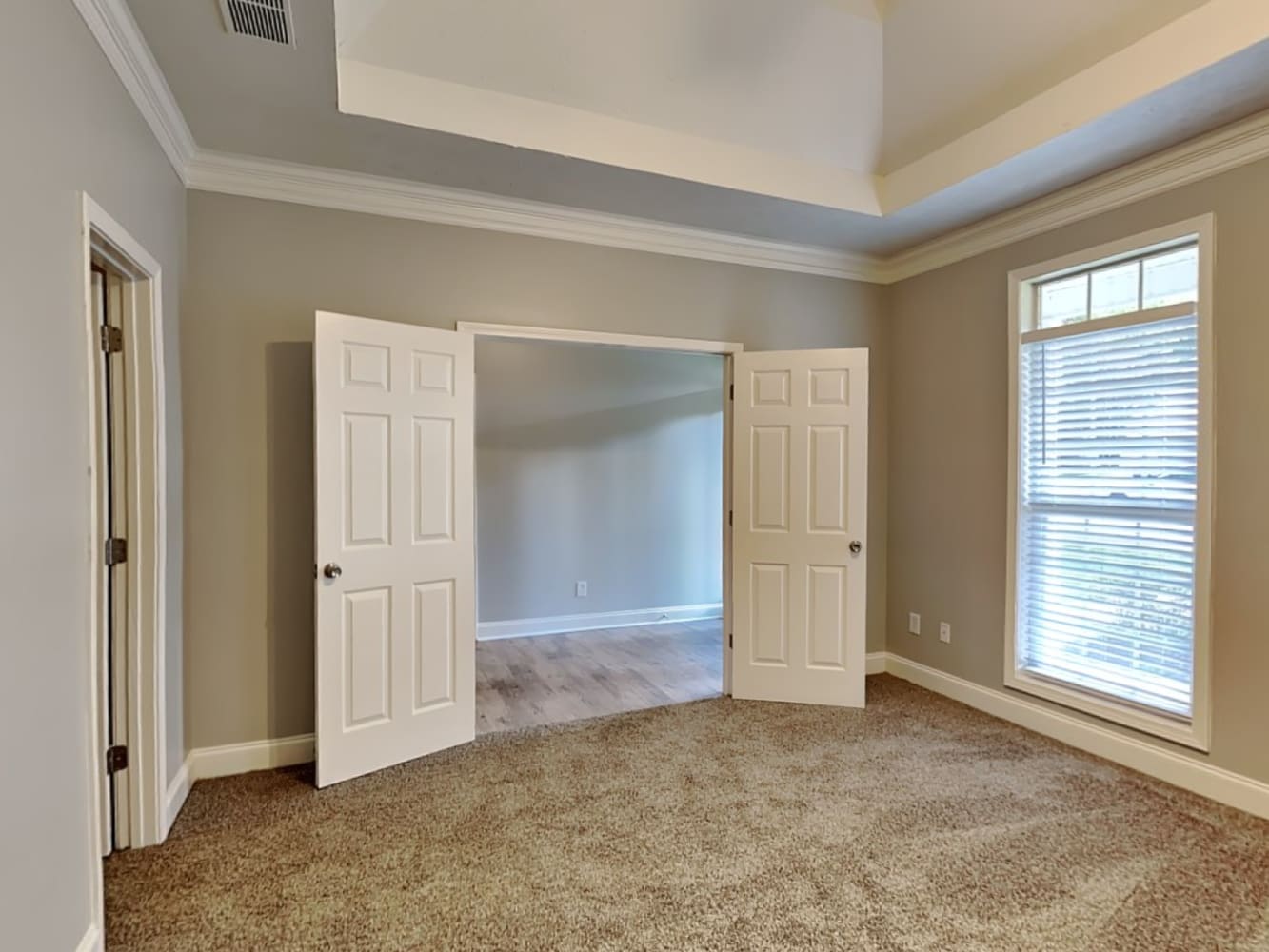 2015 Towne Park Dr photo 5
