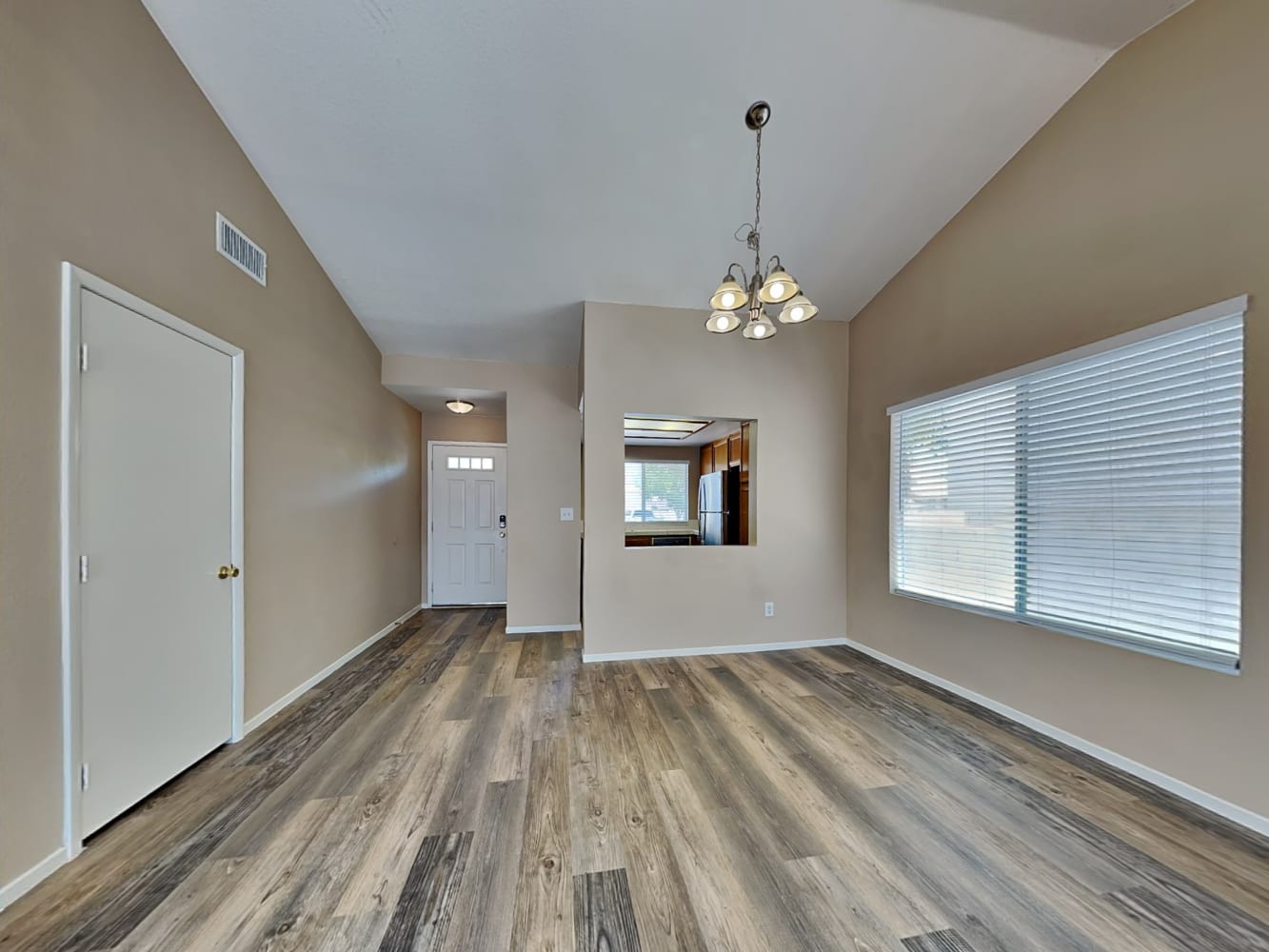 1401 Bent Arrow Dr photo 3