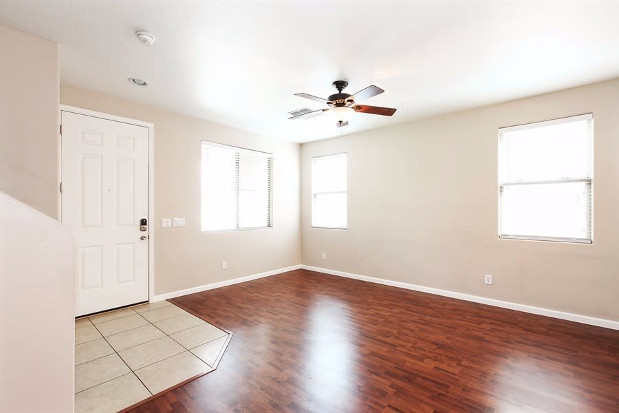 3915 S Napa Ln photo 2