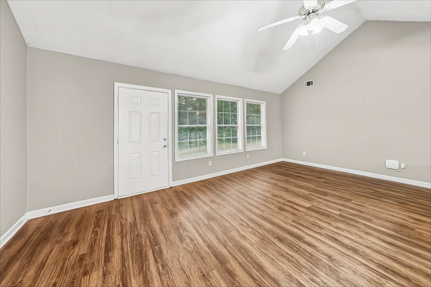 25 Whitehead Ct photo 4
