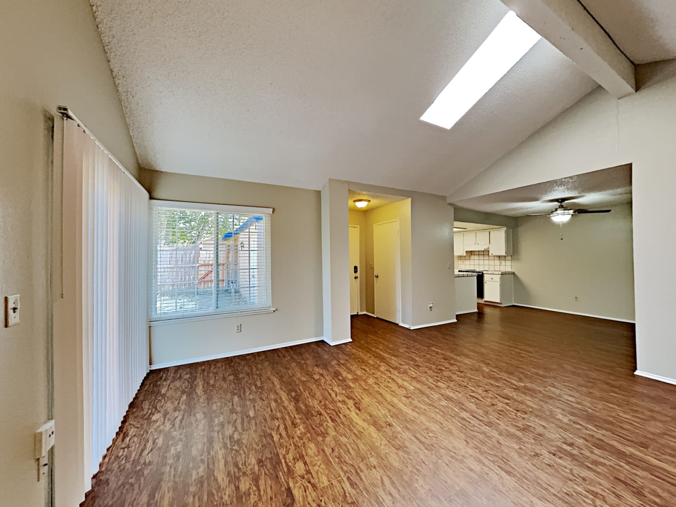 101 Cedar Rock Cir photo 3
