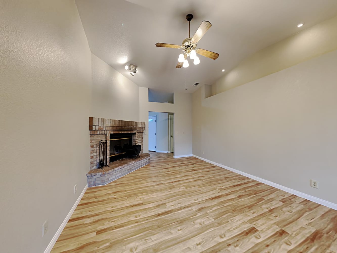 8821 Somershire Way photo 5